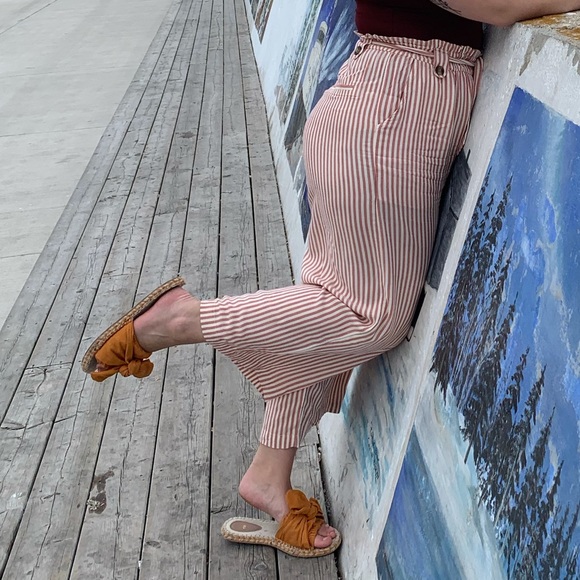 AE High-Waisted Belted Wide Leg Striped Pant - Picture 2 of 3